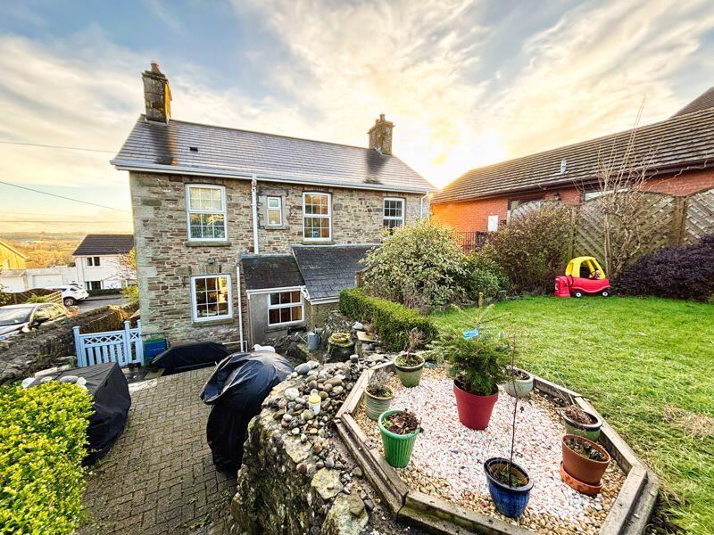 Additional property image - 6 Pentwyn Road, Pencoed, Bridgend, CF35 6SB