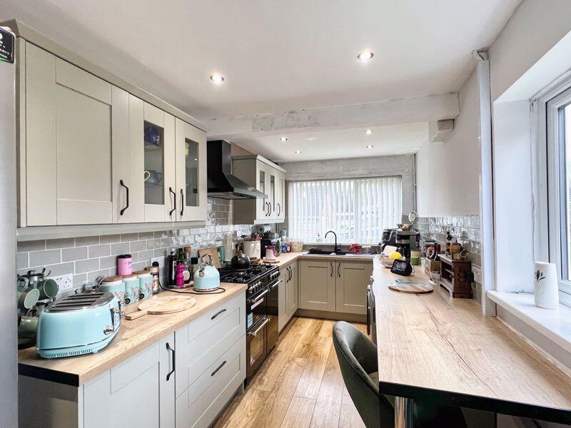 Additional property image - 40 Bryn Rhedyn, Bridgend CF35 6TL