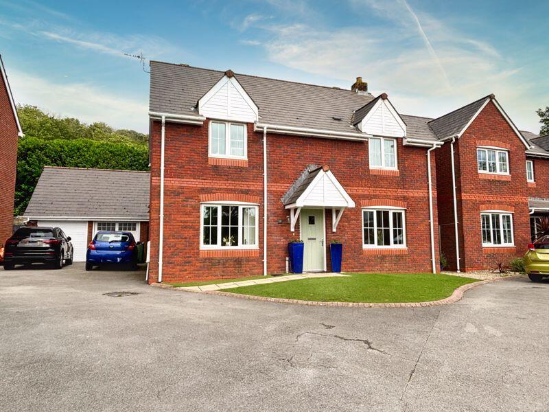 Main image of property: 7 Old Church Close, South Cornelly, Bridgend, CF33 4SG