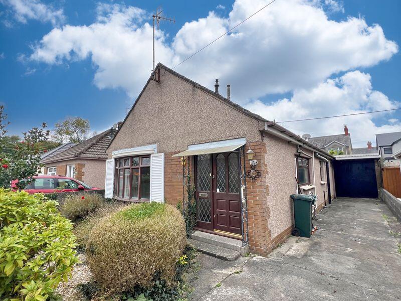 Main image of property: 15 Heol Adare, Tondu, Bridgend, CF32 9EP