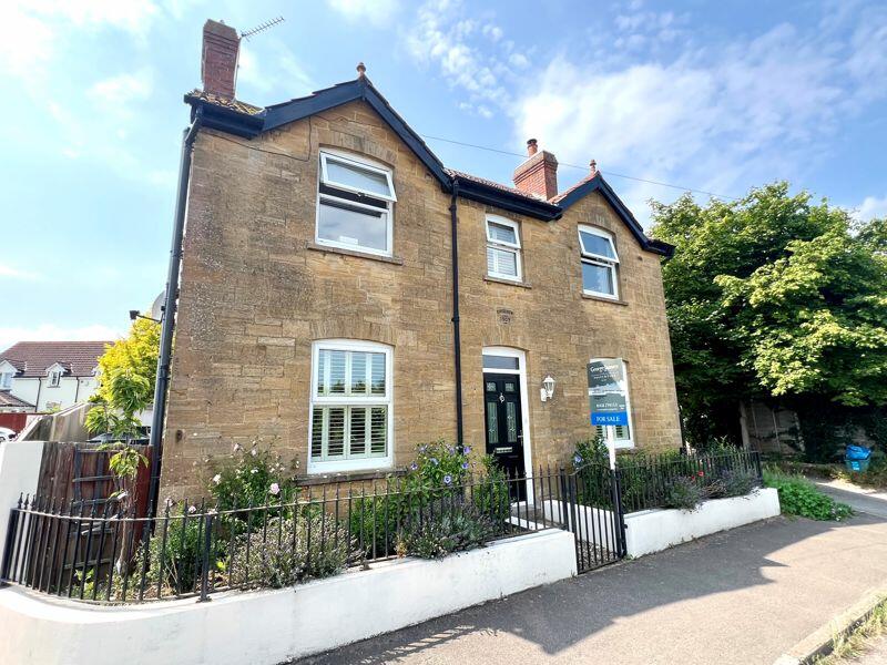 3 bedroom detached house for sale in Kingsbury Episcopi, TA12