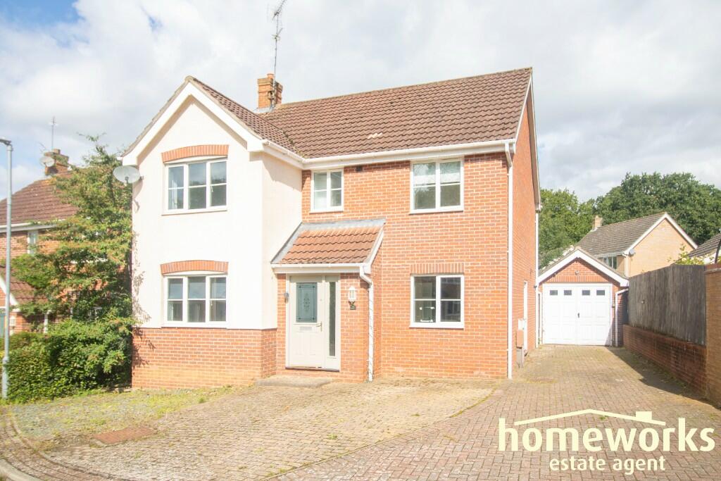 4 bedroom detached house for sale in Byron Avenue, Dereham, Norfolk, NR19