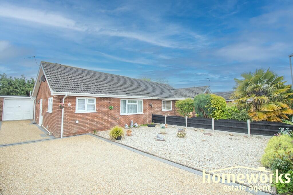 2 bedroom semidetached bungalow for sale in Kennedy Close, Dereham