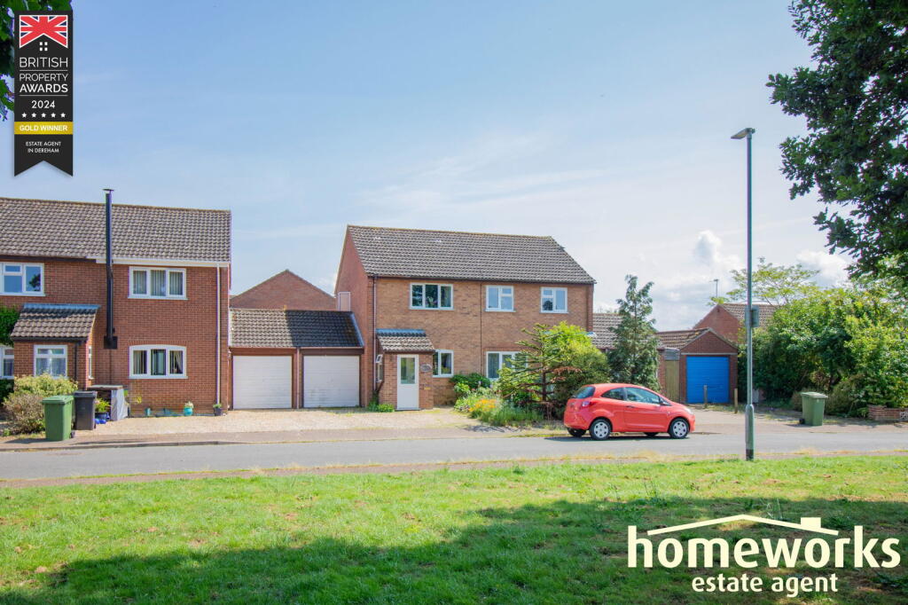 Main image of property: Oakwood Road,Dereham,NR19 2SS