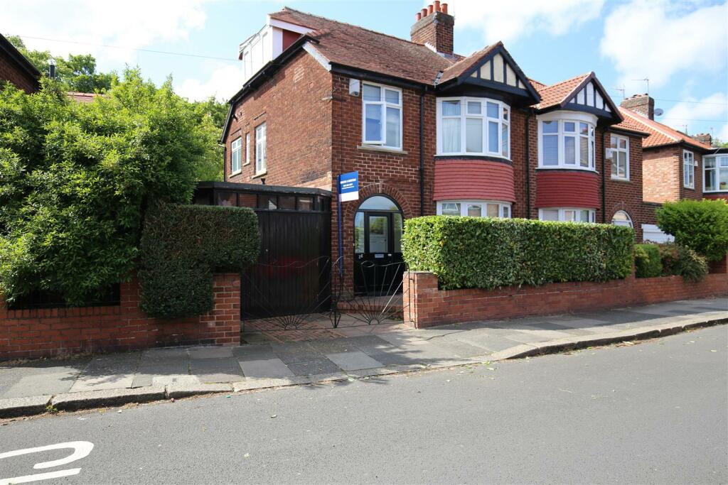 4 bedroom semidetached house for sale in Rosebery Crescent, Jesmond, Newcastle Upon Tyne, NE2