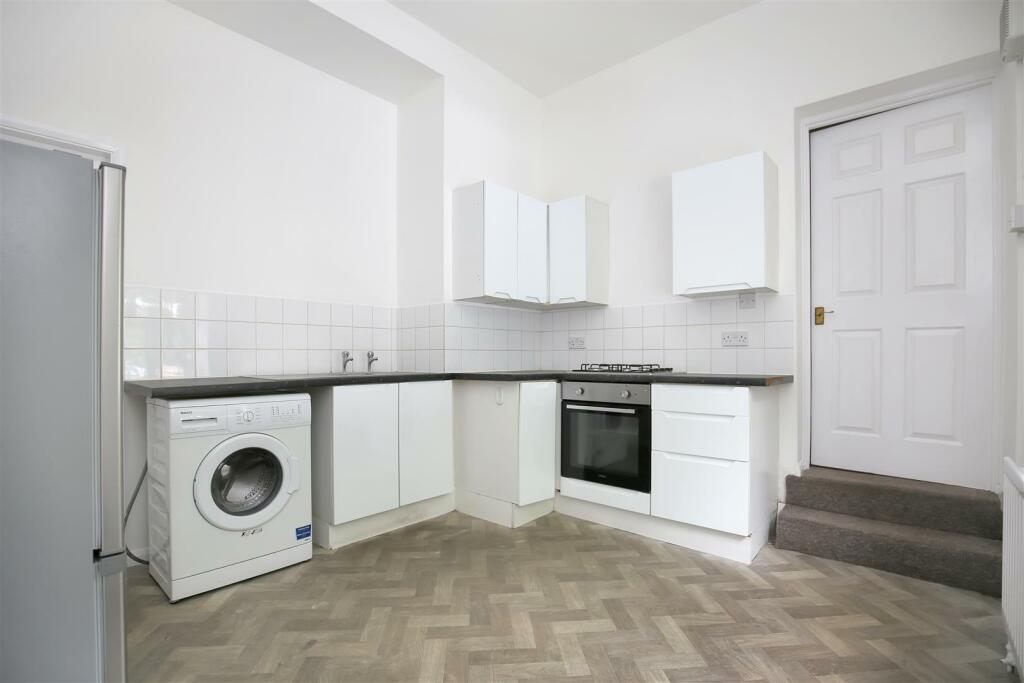 2 bedroom flat for rent in Harriet Street, Byker, Newcastle Upon Tyne, NE6