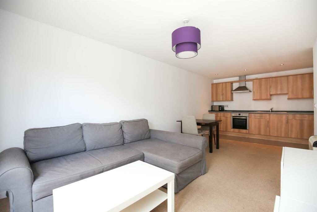 2 bedroom apartment for rent in Rialto Building, City Centre, Newcastle