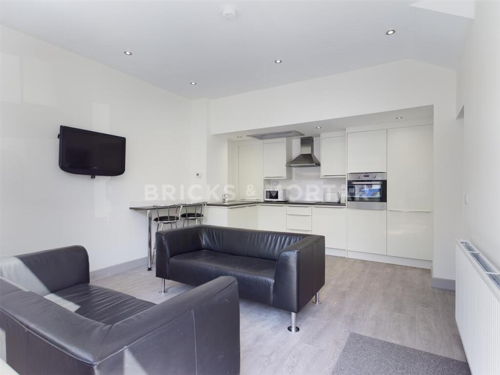 Main image of property: Stratford Road, Heaton, Newcastle Upon Tyne