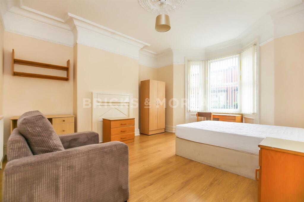 Main image of property: (£110pppw) Osborne Avenue, Jesmond, Newcastle upon tyne, NE2