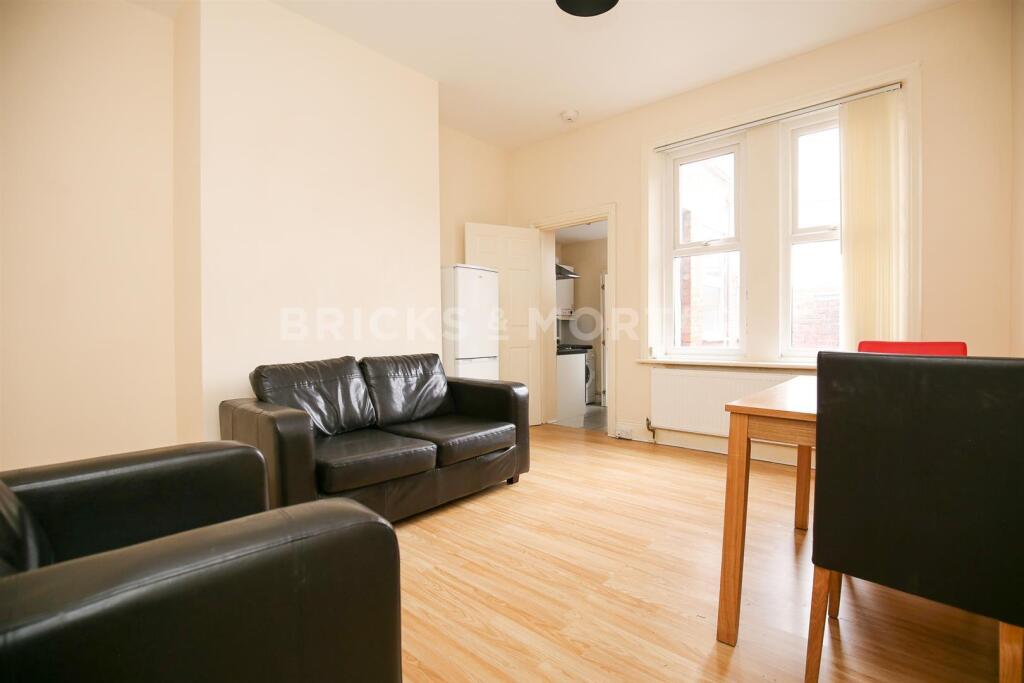 Main image of property: Simonside Terrace, Heaton, Newcastle upon Tyne, NE6