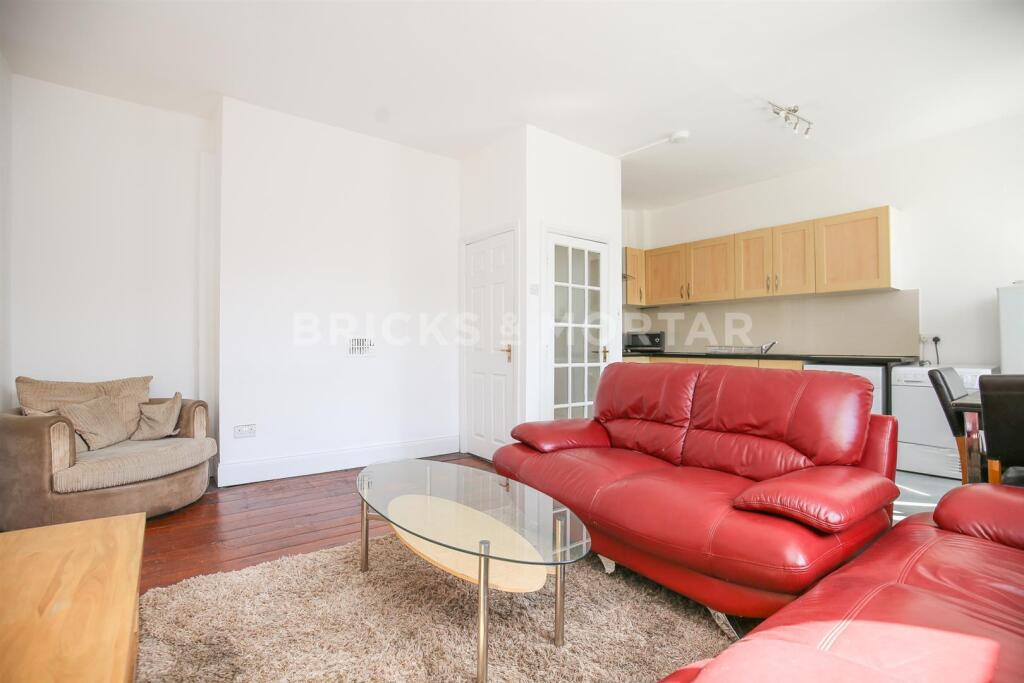 Main image of property: (£112pppw) Westgate Road, City Centre, Newcastle Upon Tyne