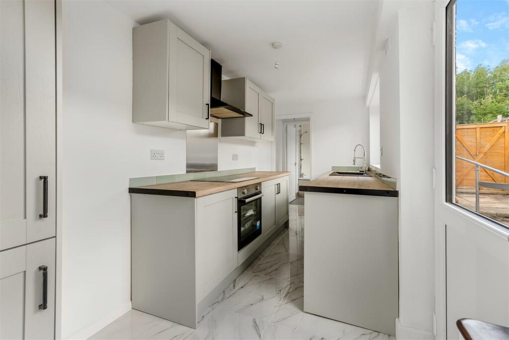 2 bedroom end of terrace house for sale in Pendicke Street, Southam, CV47