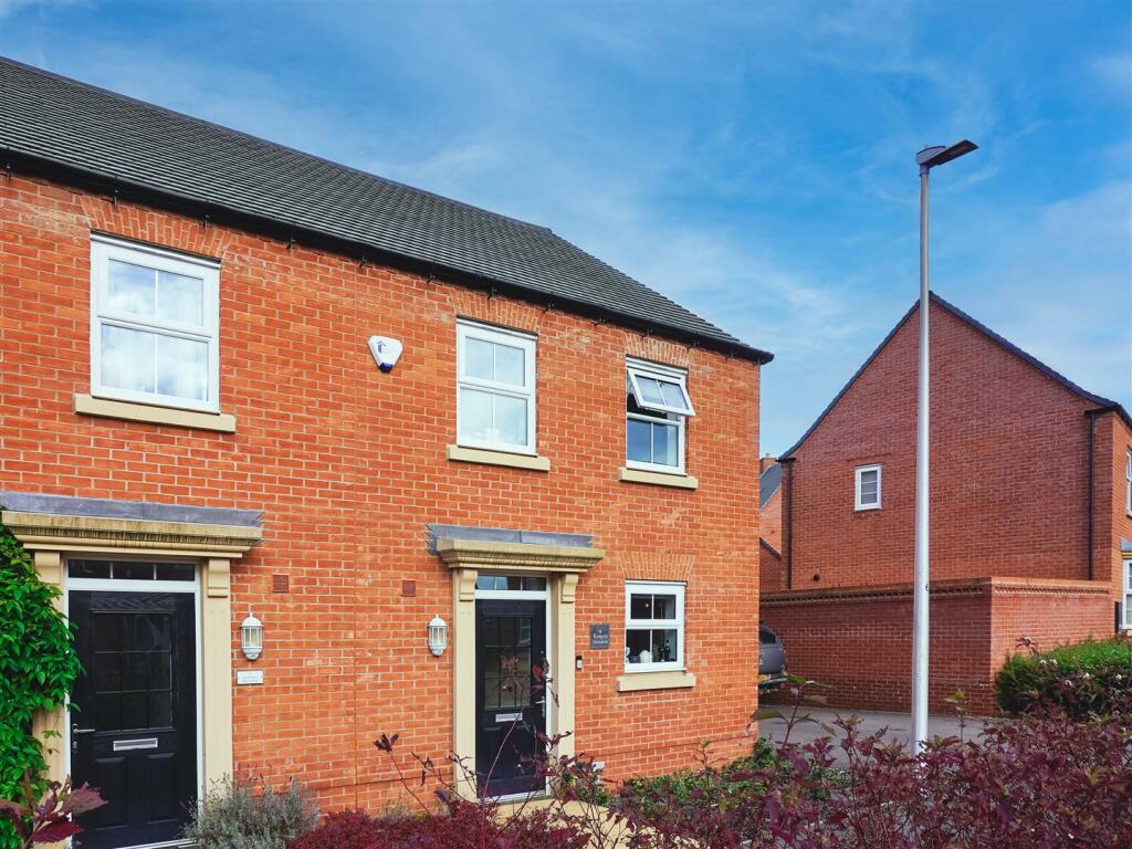Additional property image - Keepers Meadow, Long Itchington, Southam