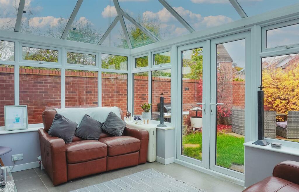 Additional property image - Macaulay Road, Bishops Itchington, Southam