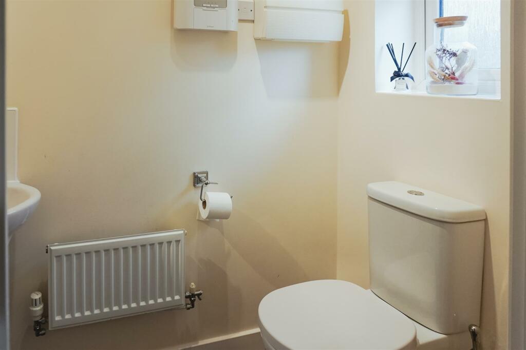 Additional property image - Macaulay Road, Bishops Itchington, Southam