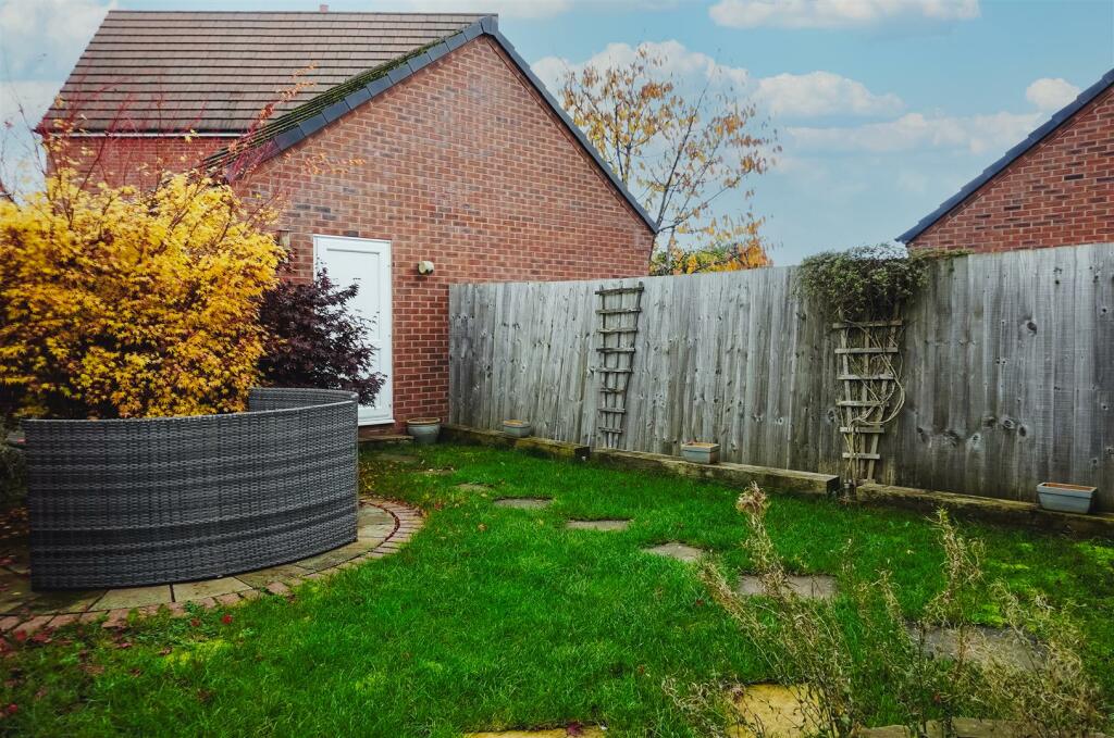 Additional property image - Macaulay Road, Bishops Itchington, Southam
