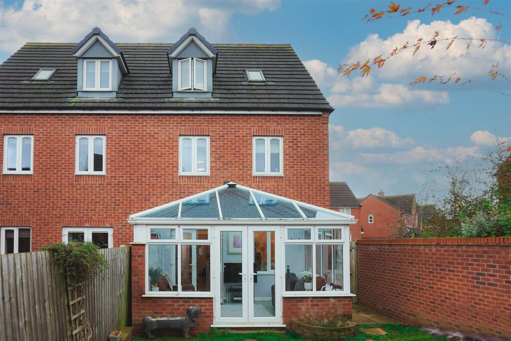 Additional property image - Macaulay Road, Bishops Itchington, Southam