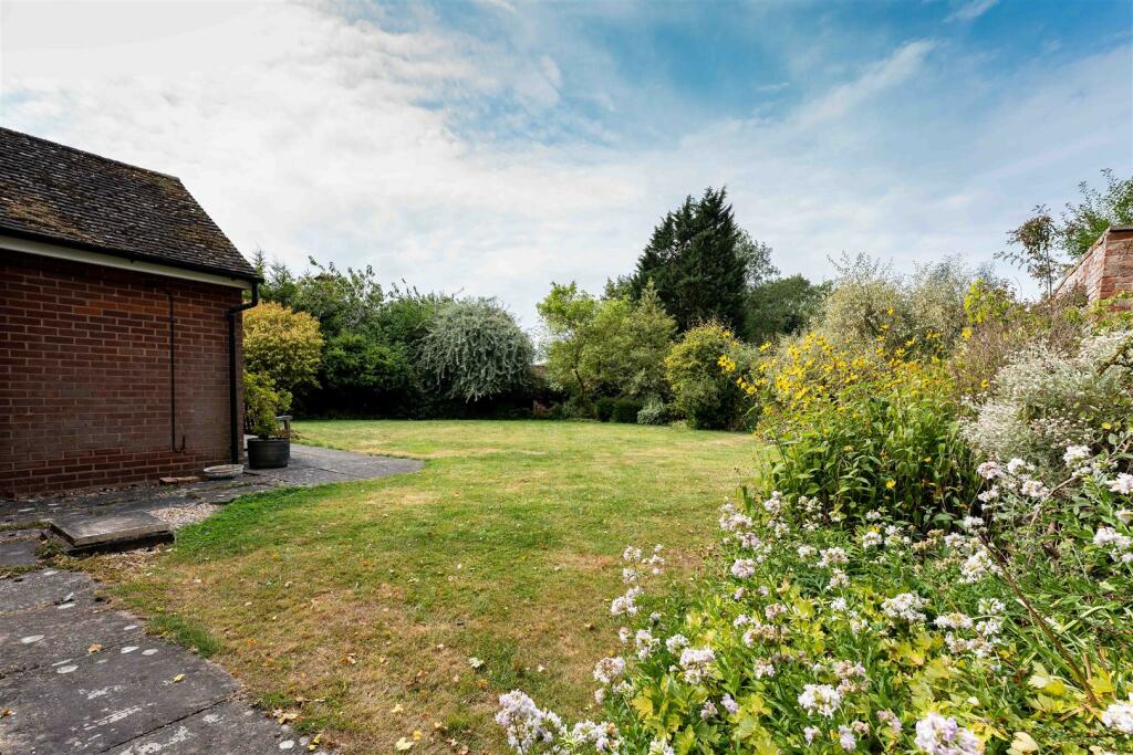 Additional property image - Glebelands, Vicarage Lane, Priors Marston