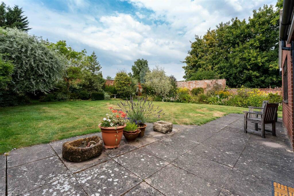 Additional property image - Glebelands, Vicarage Lane, Priors Marston