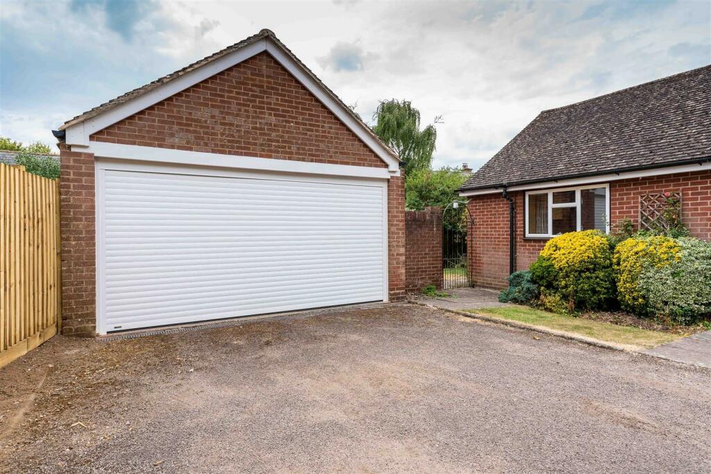 Additional property image - Glebelands, Vicarage Lane, Priors Marston