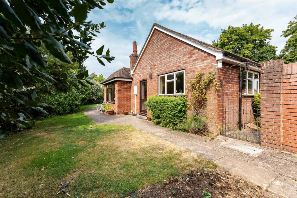 Additional property image - Glebelands, Vicarage Lane, Priors Marston
