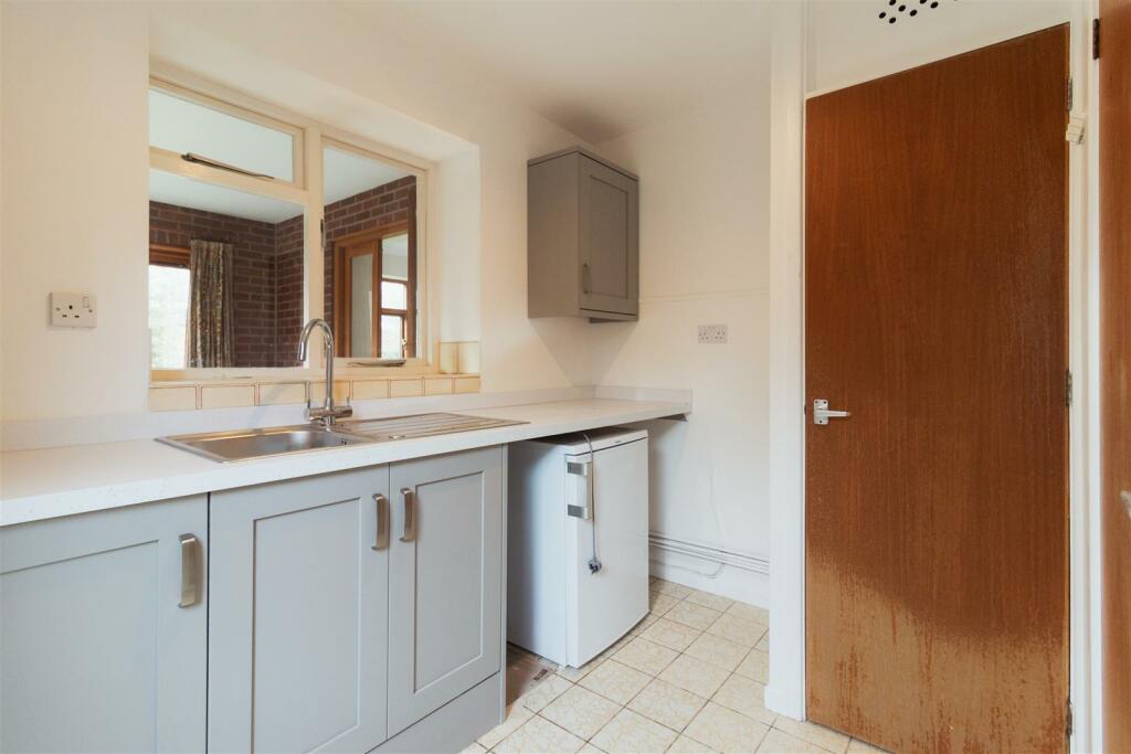 Additional property image - Glebelands, Vicarage Lane, Priors Marston