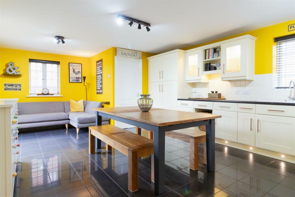 Additional property image - Long Hassocks, Rugby