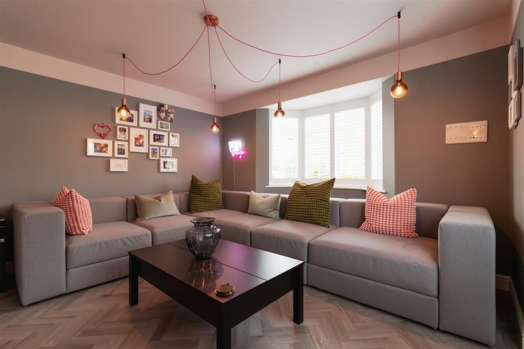 Additional property image - Long Hassocks, Rugby