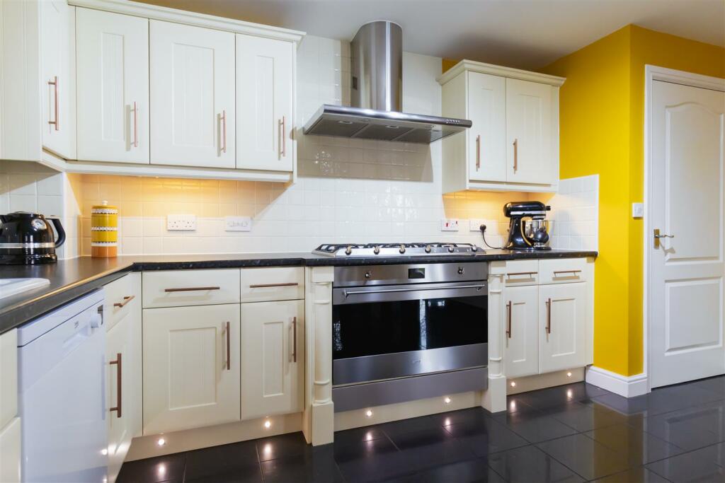 Additional property image - Long Hassocks, Rugby