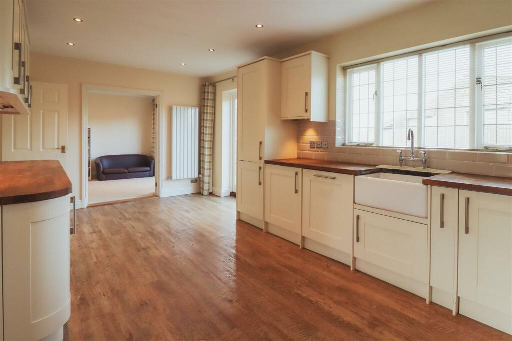 Additional property image - Turvins Meadow, Priors Marston, Southam