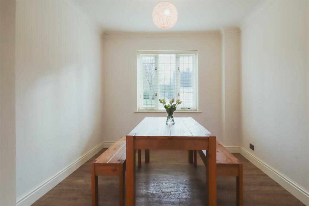 Additional property image - Turvins Meadow, Priors Marston, Southam