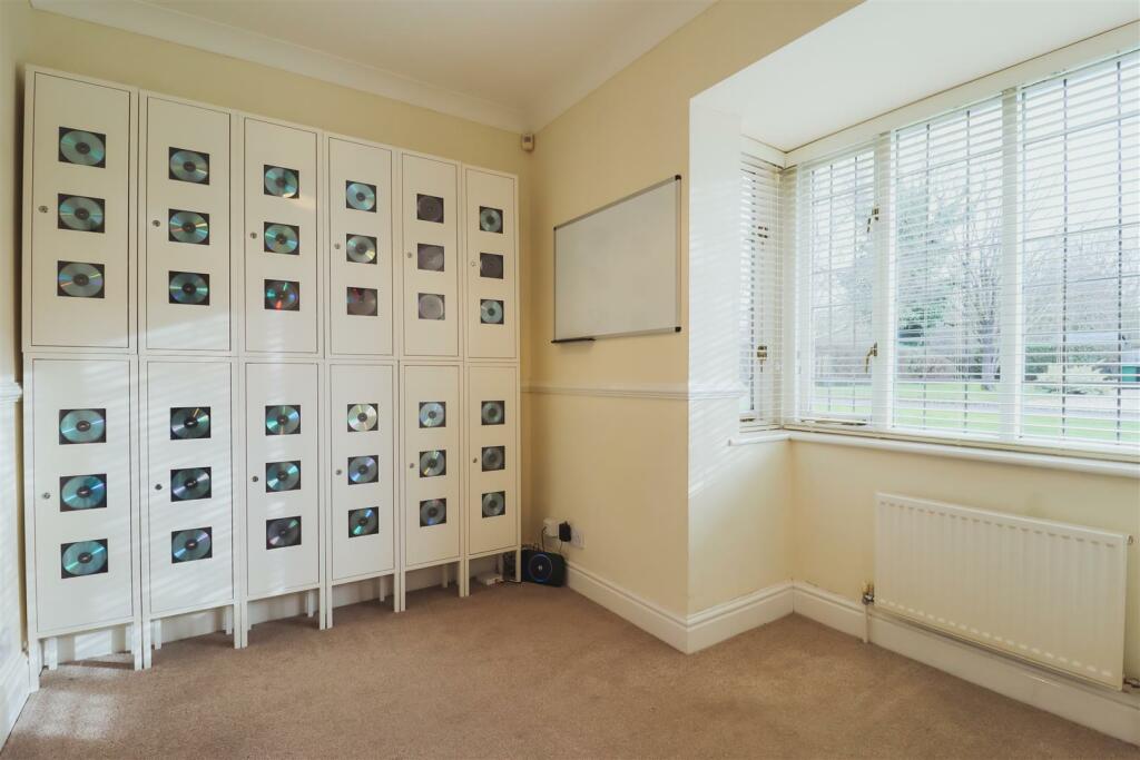 Additional property image - Turvins Meadow, Priors Marston, Southam