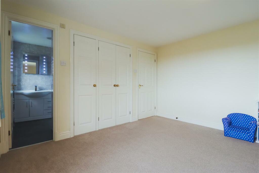 Additional property image - Turvins Meadow, Priors Marston, Southam