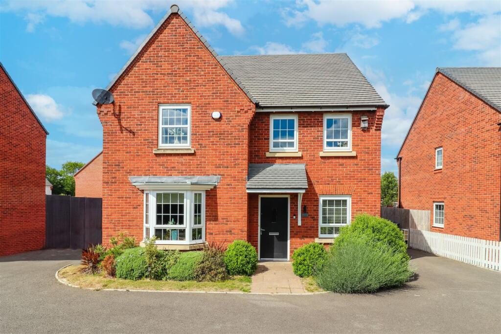 Main image of property: Spinney Fields, Long Itchington, Southam