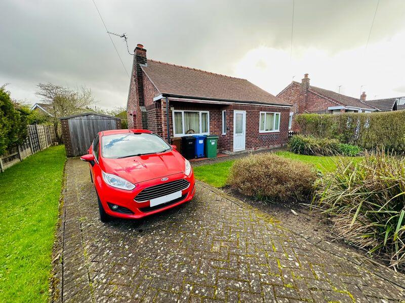 2 bedroom detached bungalow for sale in Shirley Avenue, Heald Green, Cheadle , SK8