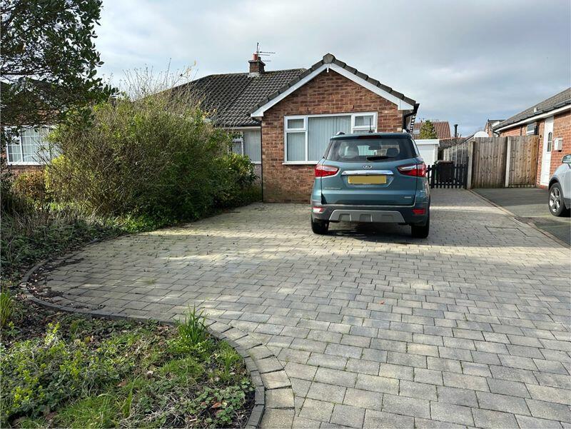 2 bedroom semidetached bungalow for sale in Birchdale Avenue, Heald Green, Cheadle, SK8