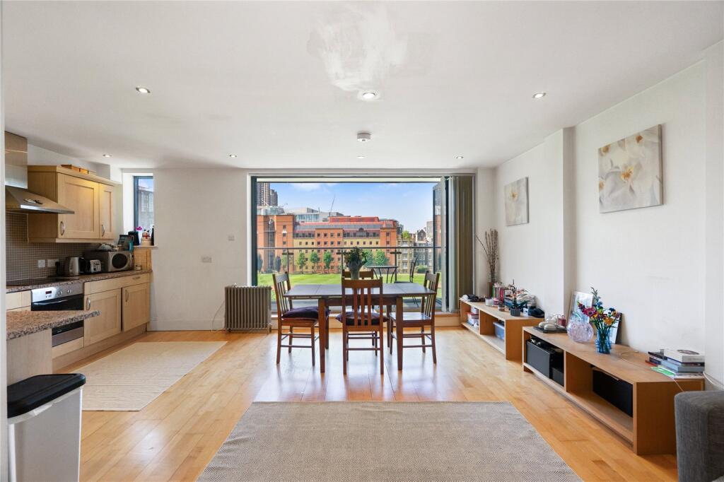 Main image of property: City Road, EC1Y