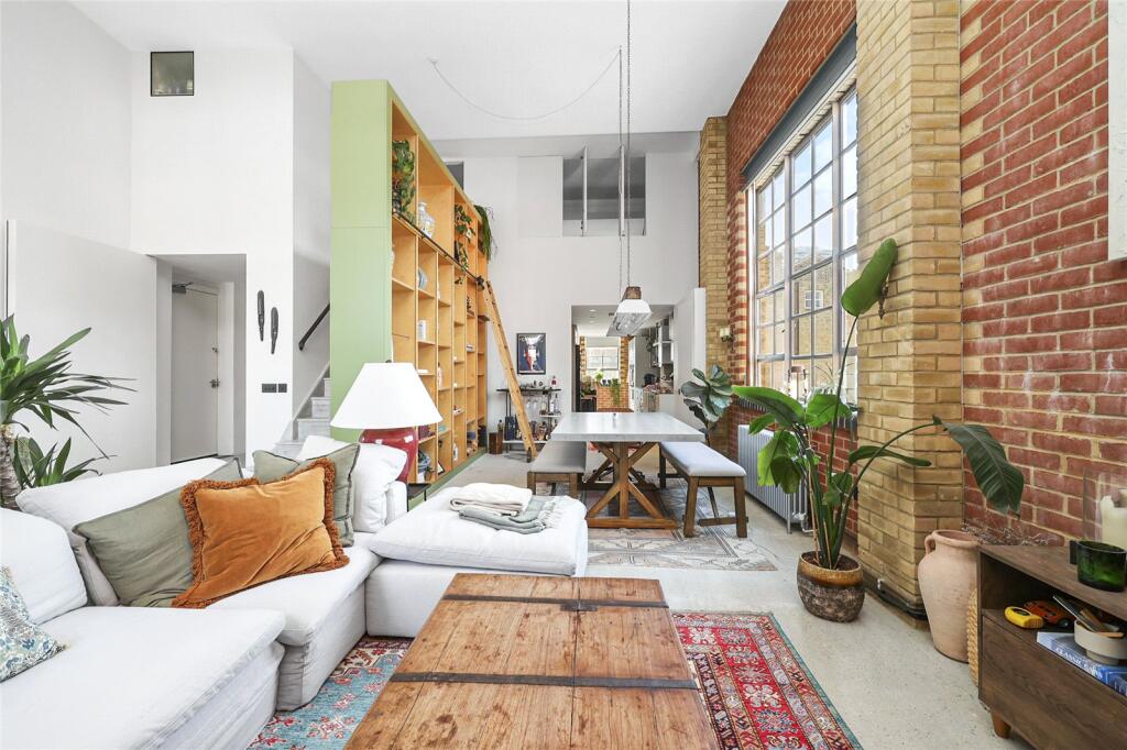 Main image of property: Shepherdess Place, N1