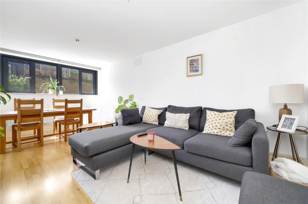 Main image of property: Curtain Road, EC2A