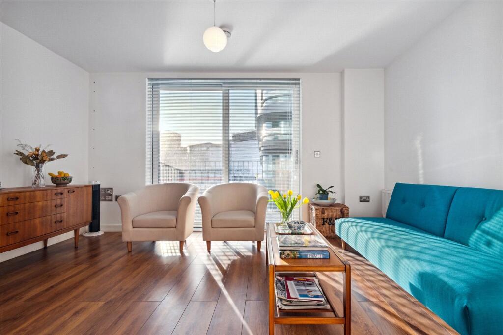 Main image of property: Aquarelle House, 259 City Road, London, EC1V