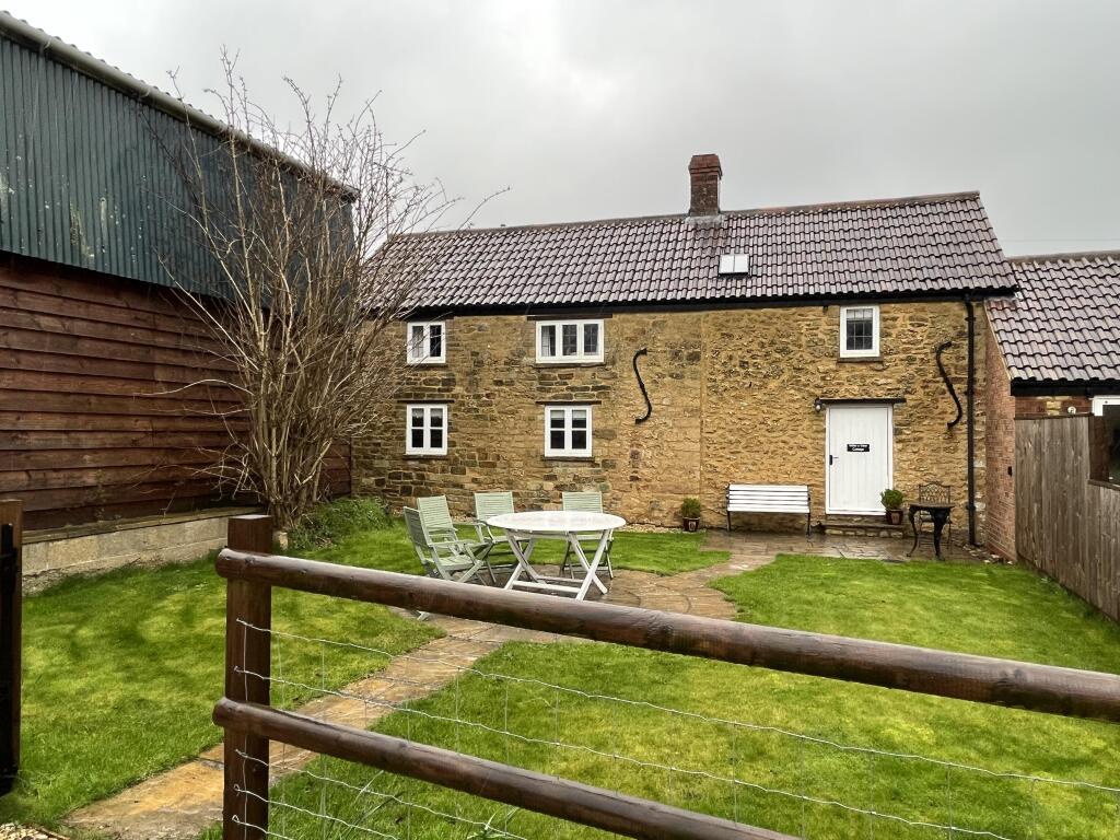 Main image of property: Hewish, CREWKERNE