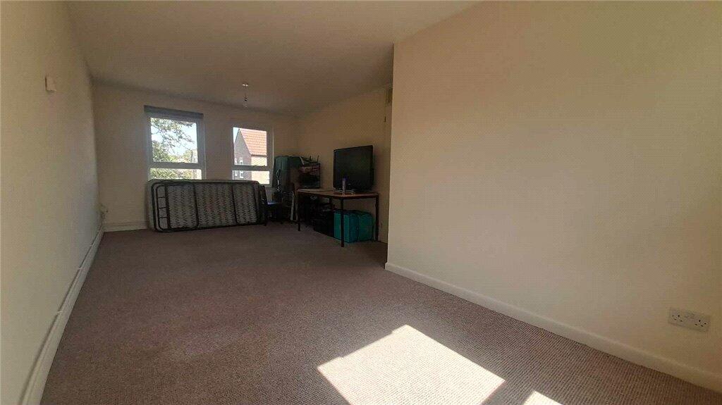 Additional property image - Coggeshall Close, Cambridge, Cambridgeshire