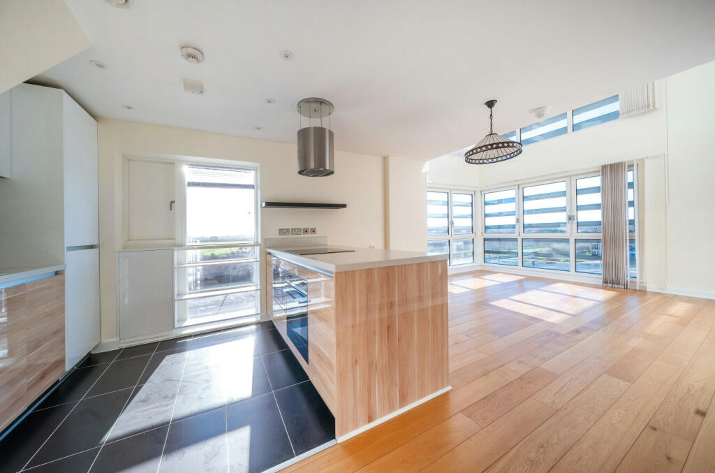 Additional property image - Beech Drive, Trumpington, Cambridge