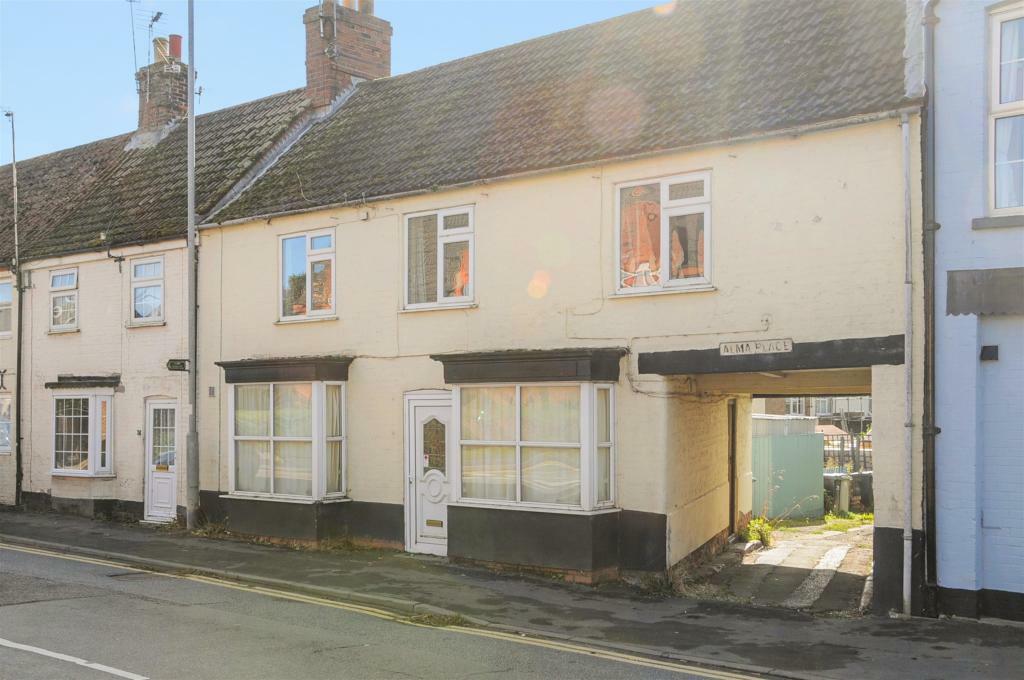 2 bedroom terraced house for sale in Halton Road, Spilsby, PE23
