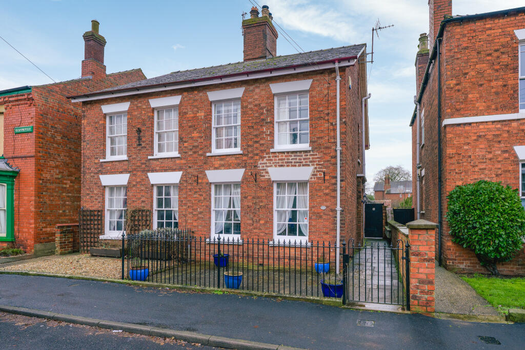 Main image of property: Queen Street, Horncastle, LN9