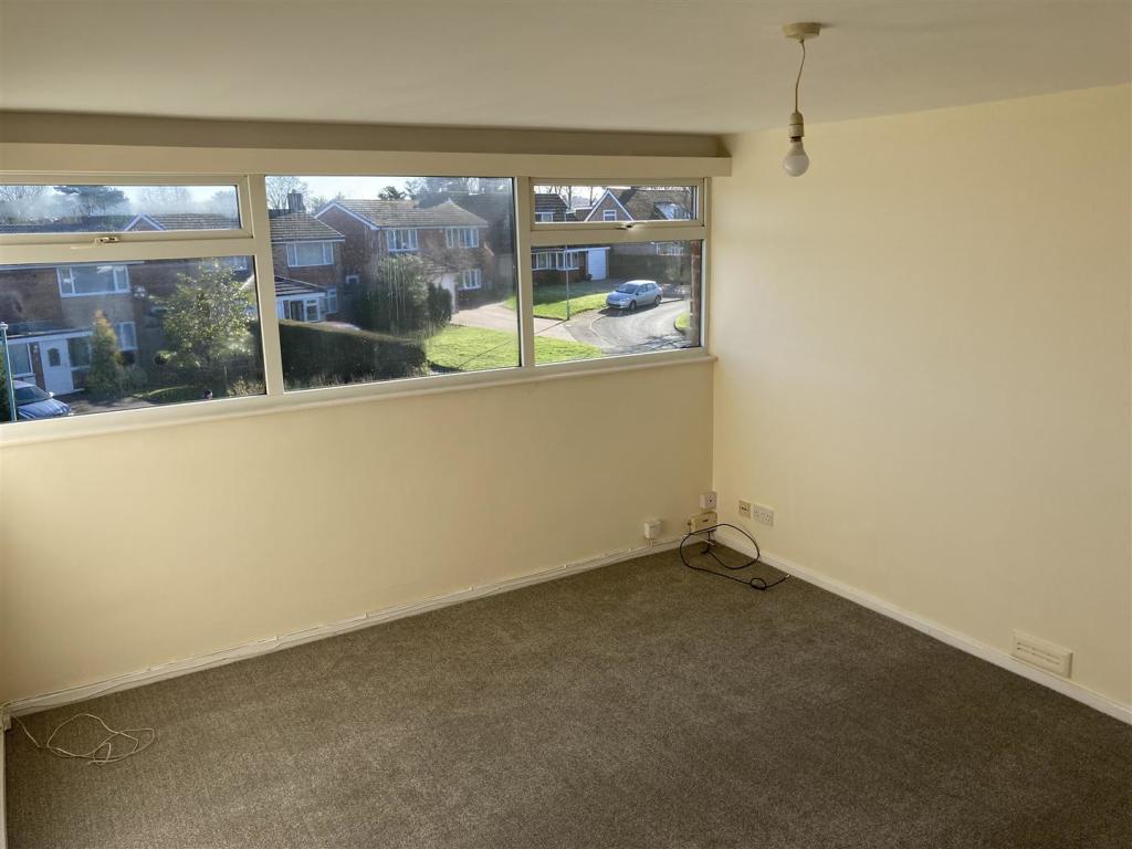 3 bedroom apartment for sale in Leomansley View, Lichfield, WS13