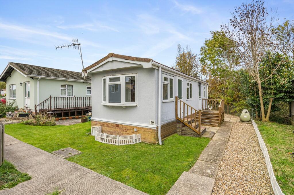 2 bedroom park home for sale in Bonehurst Road, Horley, RH6