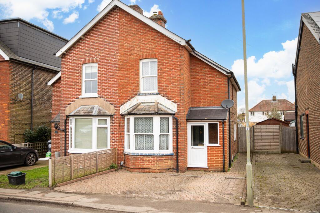 3 bedroom semi-detached house