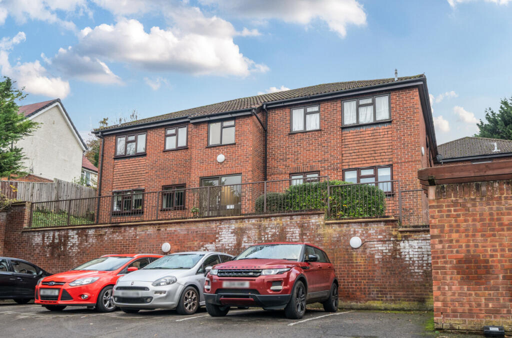 Main image of property: Kaybridge Close, High Wycombe, Buckinghamshire
