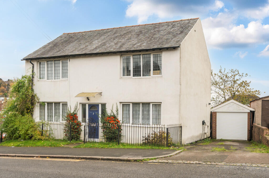 Main image of property: Totteridge Road, High Wycombe, Buckinghamshire